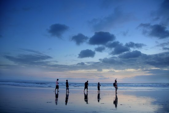 découvrez des activités familiales passionnantes pour renforcer les liens et créer des souvenirs inoubliables. explorez des idées amusantes adaptées à tous les âges, allant des sorties en plein air aux jeux en intérieur.
