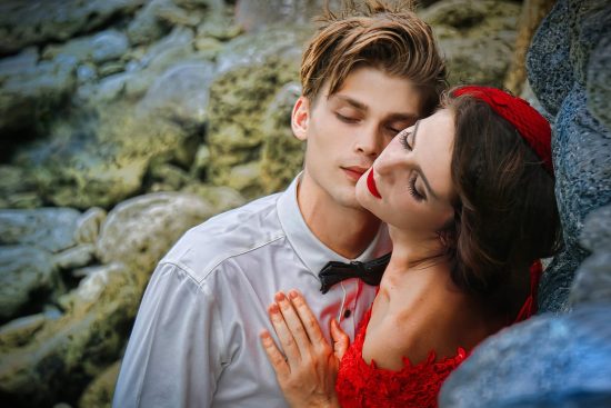 découvrez des activités romantiques uniques pour raviver la passion et créer des souvenirs inoubliables avec votre partenaire. que ce soit des dîners aux chandelles, des balades en nature ou des escapades surprise, explorez nos idées pour pimenter votre relation.