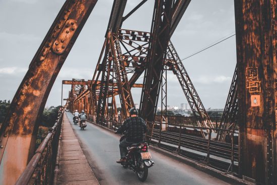 découvrez des destinations uniques qui sortent des sentiers battus. explorez des lieux authentiques, des cultures fascinantes et des paysages époustouflants qui vous émerveilleront lors de votre prochain voyage.