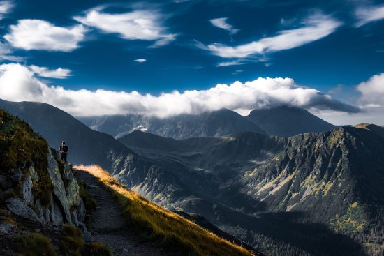 rejoignez notre communauté de voyageurs passionnés pour partager vos expériences, astuces et récits d'aventure. explorez de nouvelles destinations, échangez des conseils et connectez-vous avec des amoureux du voyage du monde entier.