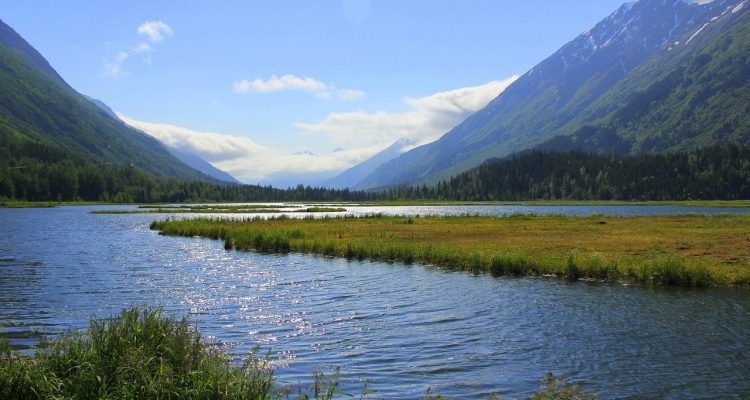 découvrez des escapades authentiques qui vous plongeront au cœur de l'exceptionnel. explorez des destinations uniques, vivez des expériences inoubliables et plongez dans la culture locale pour un voyage qui résonne avec votre esprit d'aventure.