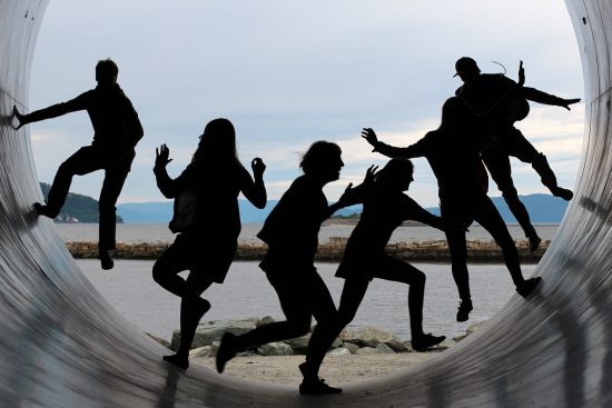 découvrez l'univers des communautés de voyage, où passionnés d'aventure partagent leurs expériences, conseils et astuces. rejoignez un réseau dynamique d'explorateurs pour échanger sur vos destinations préférées et enrichir vos voyages.