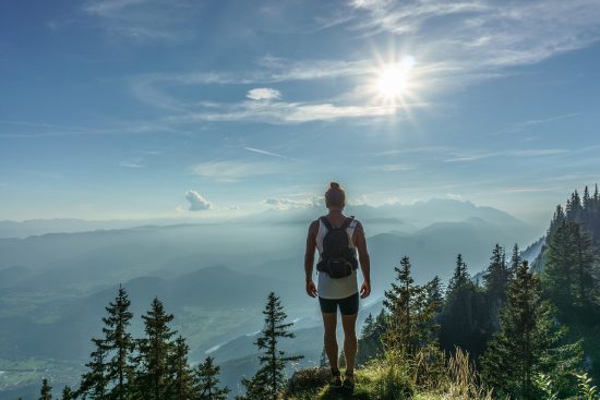 découvrez des activités en montagne captivantes pour tous les niveaux ! que ce soit la randonnée, l'escalade ou le ski, plongez dans la beauté des paysages alpins et vivez des aventures inoubliables en pleine nature.
