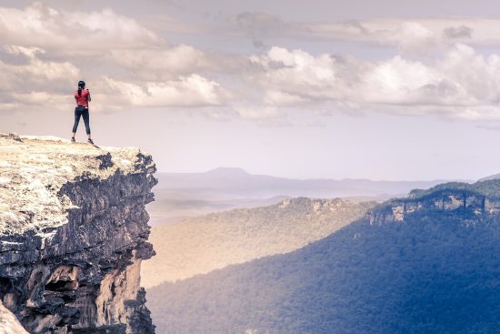découvrez le monde sous un nouvel angle avec nos voyages d'aventure. partez à la conquête de paysages époustouflants, vivez des expériences uniques et libérez l'explorateur qui sommeille en vous. que ce soit la randonnée, le kayak ou l'escalade, chaque voyage promet des souvenirs inoubliables.