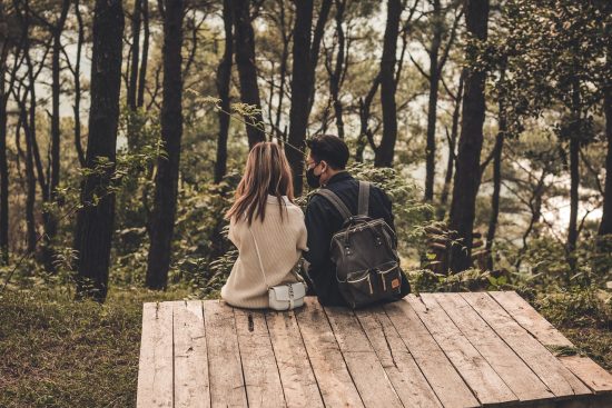 découvrez des conseils pratiques et des idées inspirantes pour planifier des voyages en couple. explorez des destinations romantiques, des astuces d'organisation et des activités à partager pour créer des souvenirs inoubliables à deux.