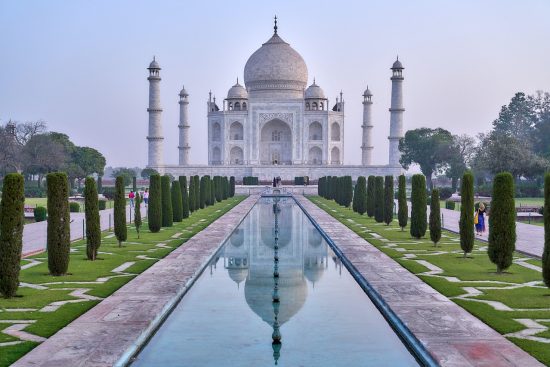 plongez au cœur des cultures fascinantes avec notre expérience d'immersion culturelle. découvrez des traditions authentiques, des cuisines savoureuses et des interactions enrichissantes qui vous connecteront profondément avec les communautés locales. éveillez vos sens et élargissez vos horizons grâce à une aventure inoubliable.