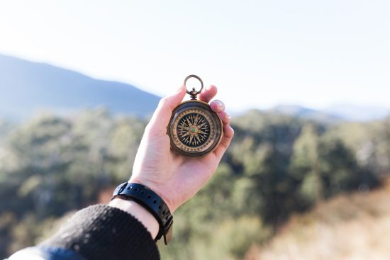 découvrez l'excitation du voyage d'aventure ! partez à la conquête des paysages les plus époustouflants, vivez des expériences inoubliables, et laissez-vous inspirer par la nature sauvage. que vous soyez un adepte de la randonnée, du trek en montagne ou des sports extrêmes, trouvez votre prochaine escapade d'aventure ici.