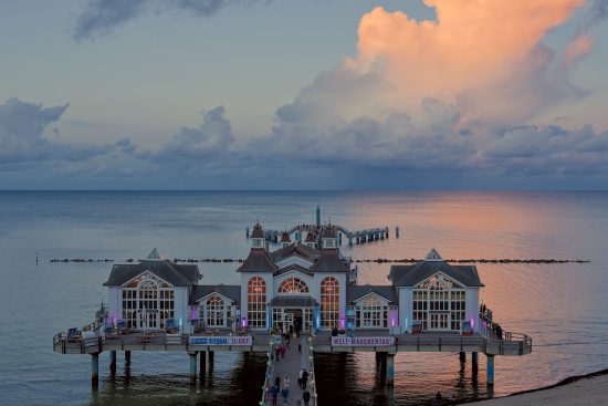 découvrez des destinations relaxantes qui vous invitent à la sérénité. que vous recherchiez des plages tranquilles, des montagnes apaisantes ou des retraites de bien-être, explorez des lieux parfaits pour échapper au stress quotidien et recharger vos batteries.